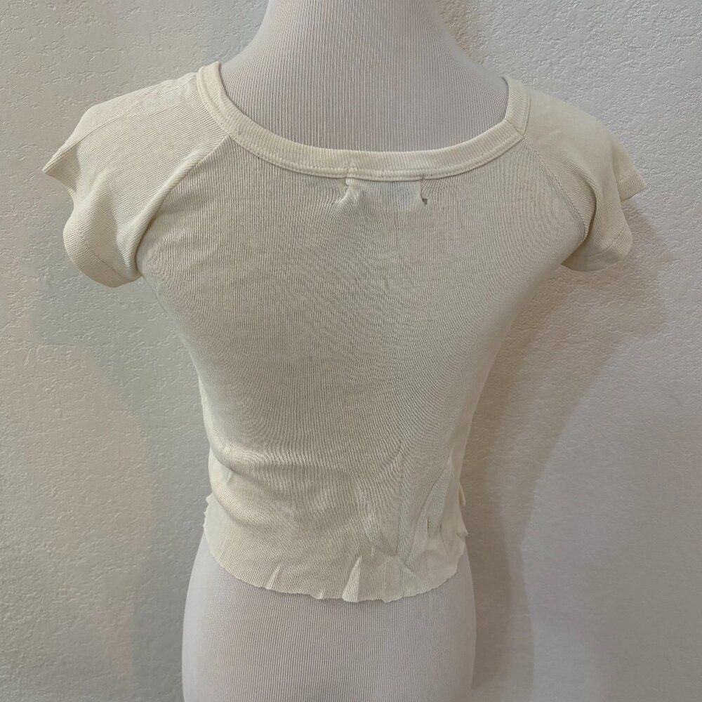 Cropped Graphic Tee - Picture 3 of 4